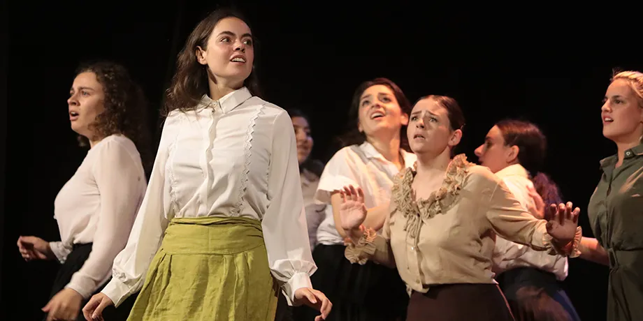 Accademia Internazionale di Teatro Roma – Tanti sono i sentieri / Sinfonia / Fà…volare … – Anno Accademico 2023/2024 – foto 4