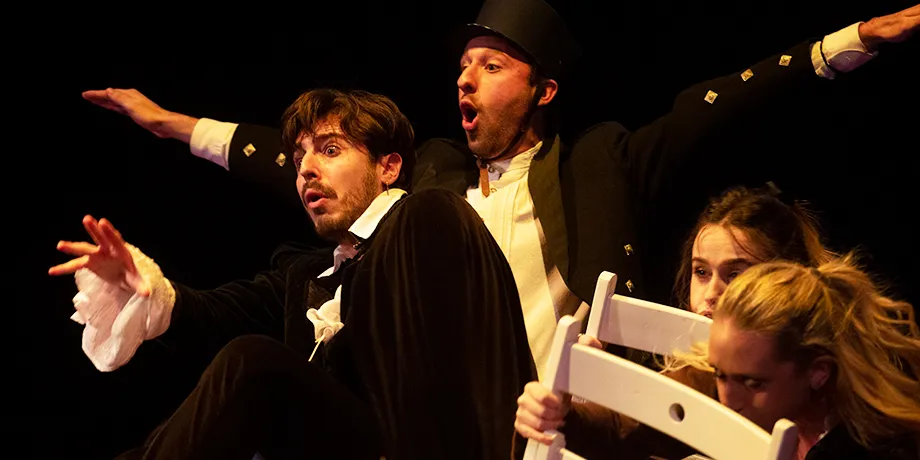 Accademia Internazionale di Teatro Roma – Al di là del muro / Ballata per anime sole / Le mutevoli forme dell'Amore … – Anno Accademico 2019/2020 – foto 18