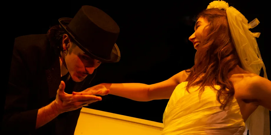 Accademia Internazionale di Teatro Roma – Al di là del muro / Ballata per anime sole / Le mutevoli forme dell'Amore … – Anno Accademico 2019/2020 – foto 7