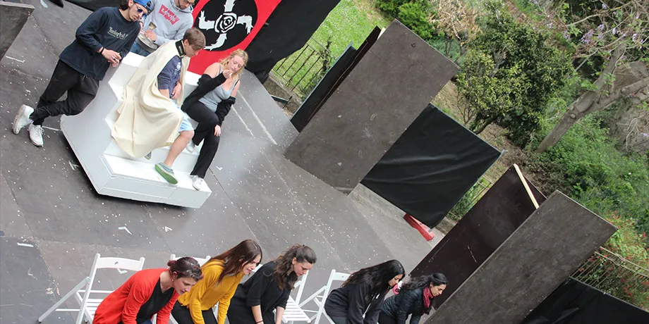 Accademia Internazionale di Teatro Roma – Assurde discrepanze / Le visioni di Prospero: viaggio nelle opere di Shakespeare / Così è la farsa così è la vita: Bang … – Anno Accademico 2018/2019 – foto 61