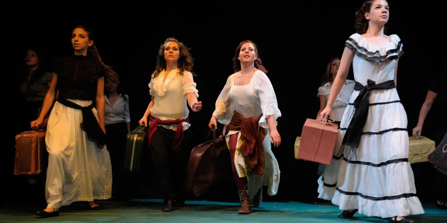 Accademia Internazionale di Teatro Roma – Antigone / Lettere da Granada / Coming Godot – Anno Accademico 2009/2010 – foto 4
