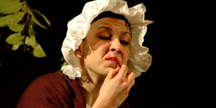 Accademia Internazionale di Teatro Roma – Tivvucumprà / Noises Off / La dodicesima notte – Anno Accademico 2004/2005 – foto 3