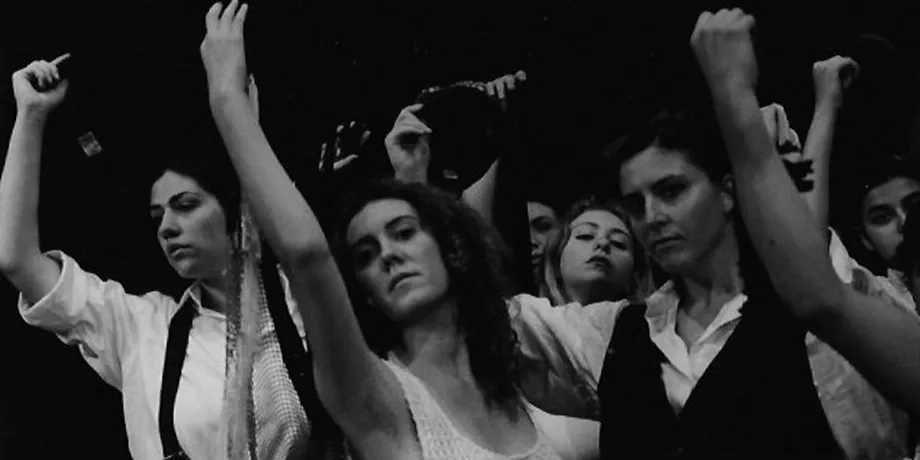 Accademia Internazionale di Teatro Roma – La Tauromachia / Aspettando Godot / Lanterne Rosse … – Anno Accademico 1999/2000 – foto 5